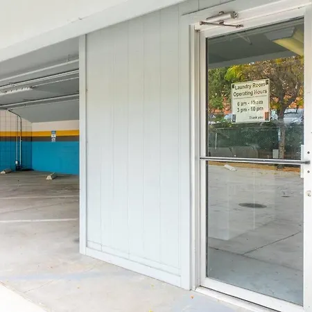 Midtown Getaway: Trendy Studio Heart Of Reno